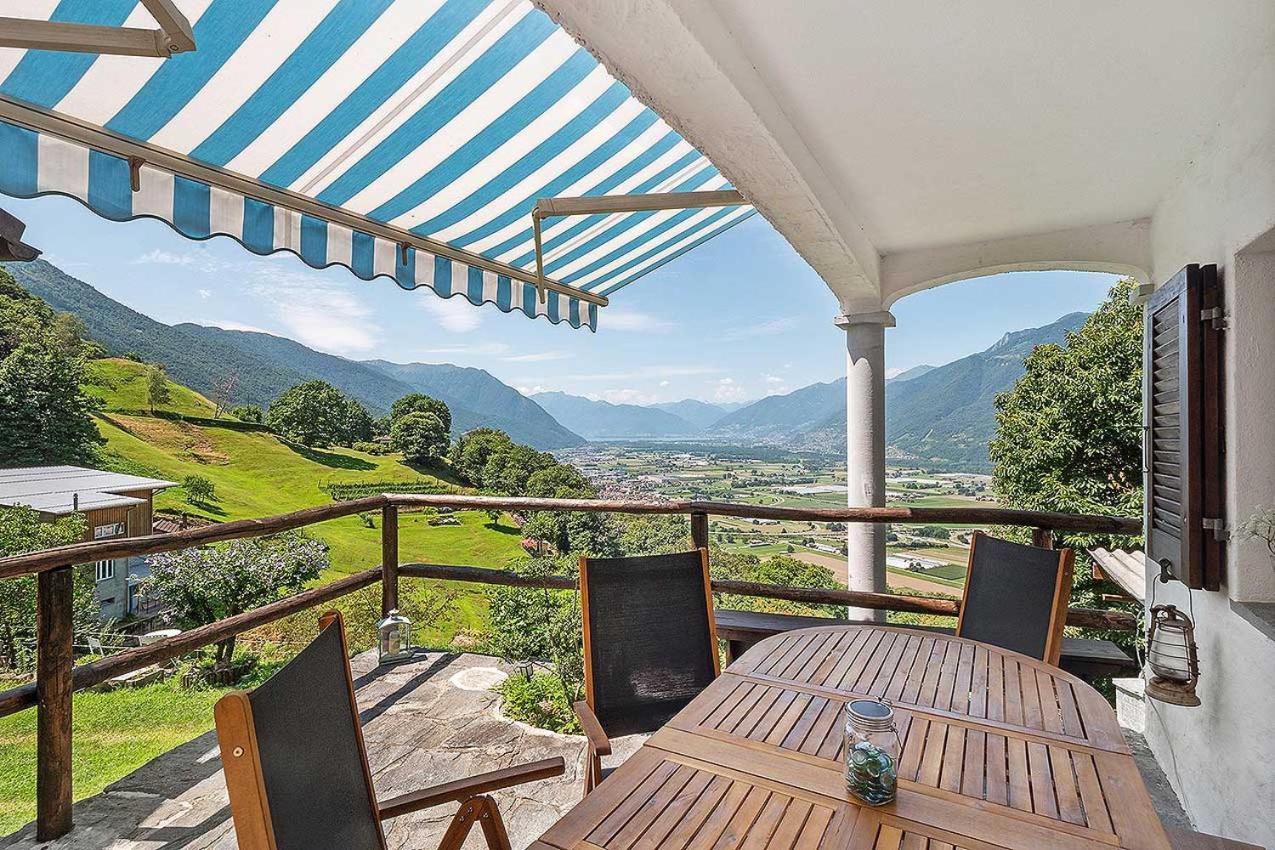 Ferienhaus La Torre Camorino Exterior foto